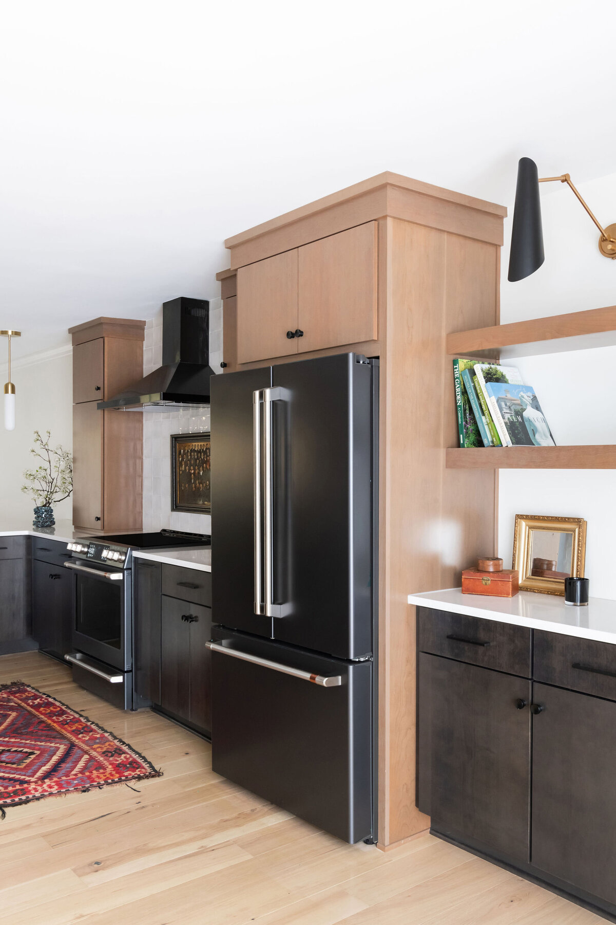 4421BelmontParkTerrace-21