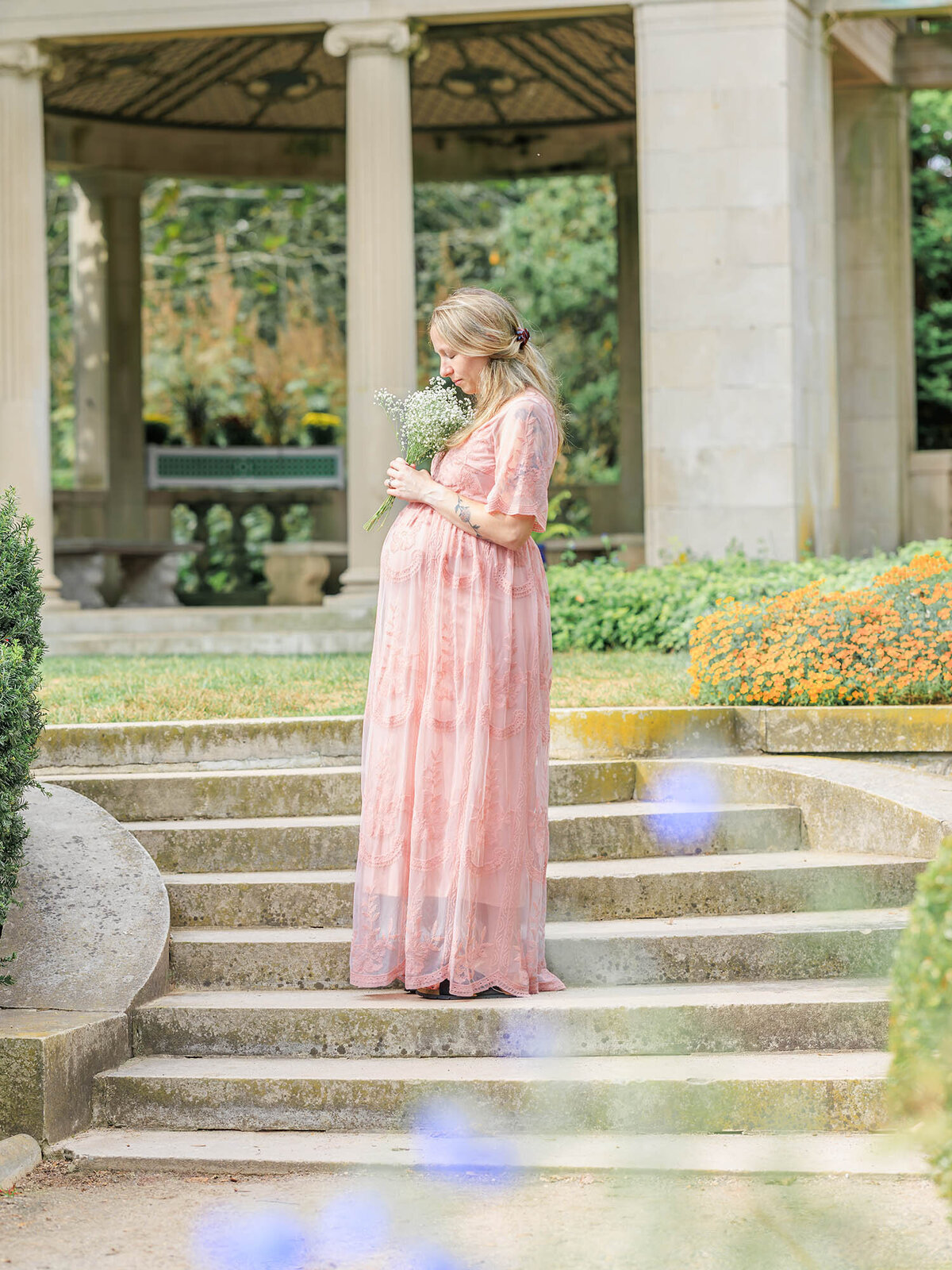 rose-garden-maternity-session-harkness-memorial-connecticut-8