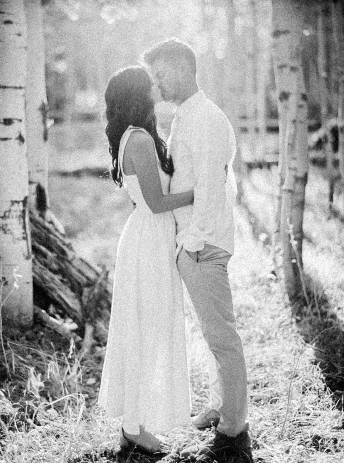 Sam & Tailyr | Engagement Session | Aspen Corner, Flagstaff, Arizona | Mary Claire Photography | Arizona & Destination Fine Art Wedding Photographer