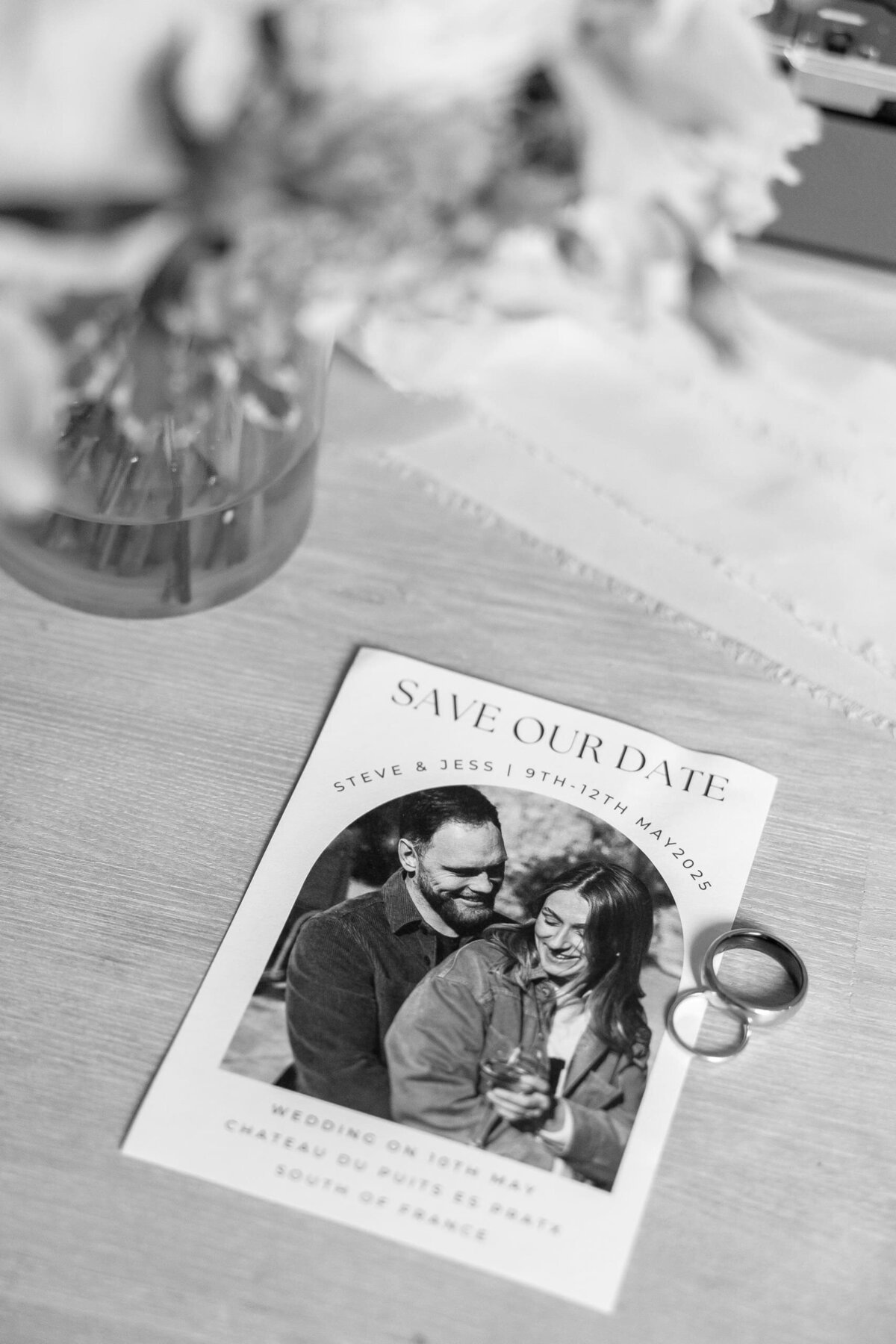 save-the-date-wedding-rings-france