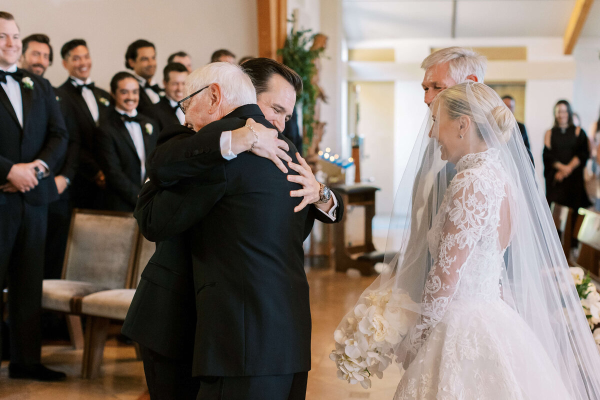 Malibu-Estate-Wedding_Malibu-Wedding_Southern-California-Wedding-Photographer_Lisa-Leanne-Photography_34