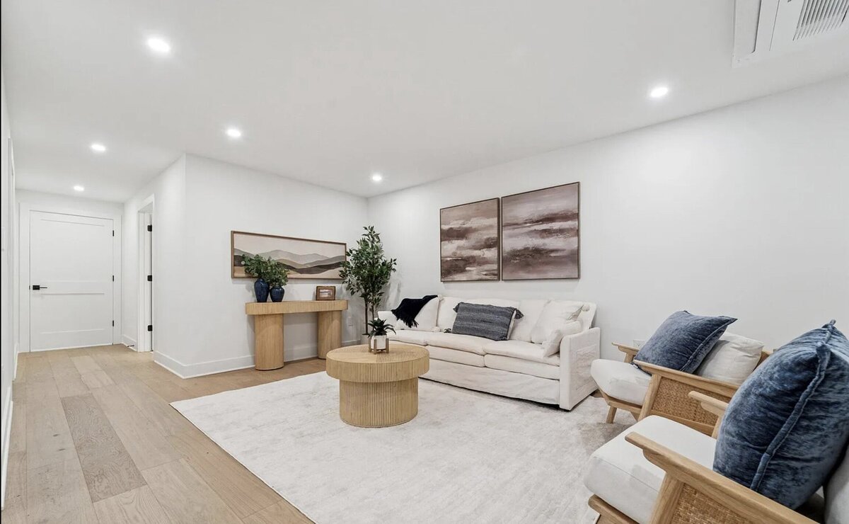 Kelly DeTommaso Elegant Transitions Ambler Unit A - Den 2