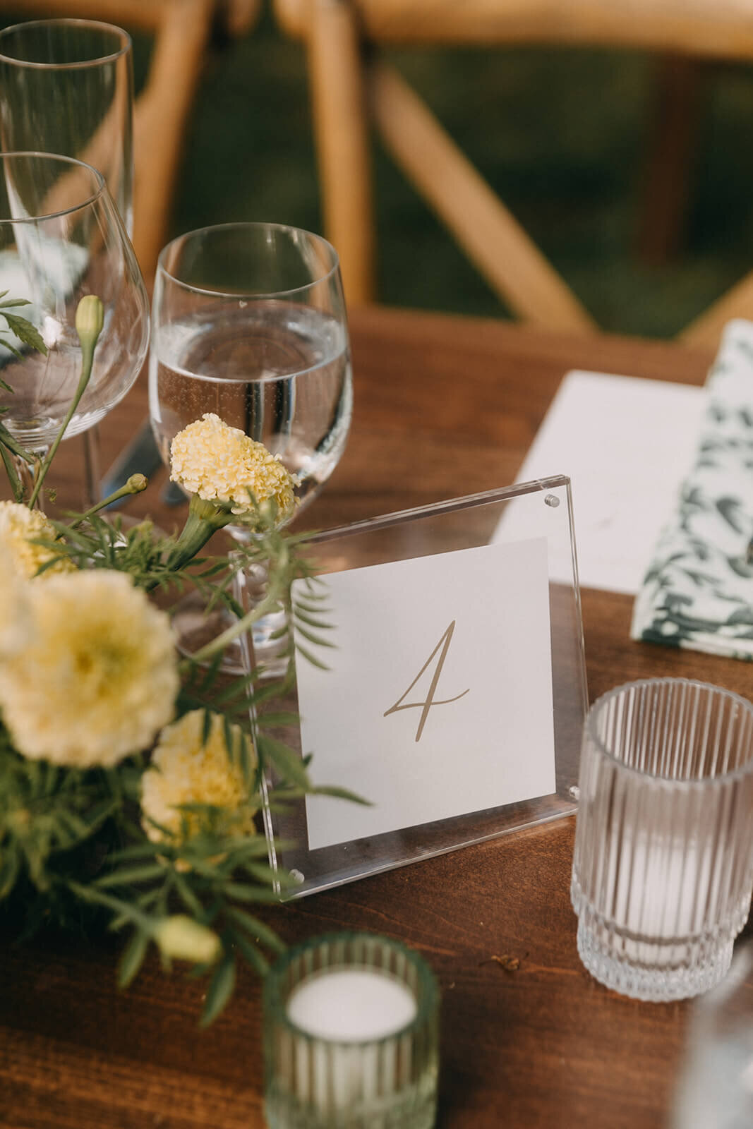 50.luxury-outdoor-wedding-floral-decor.