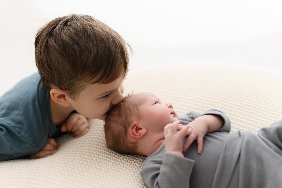 241220-TheodoreKuenzi-Newborn-AP116