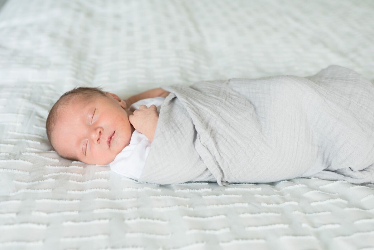 nashville-newborn-photography-in-home+4