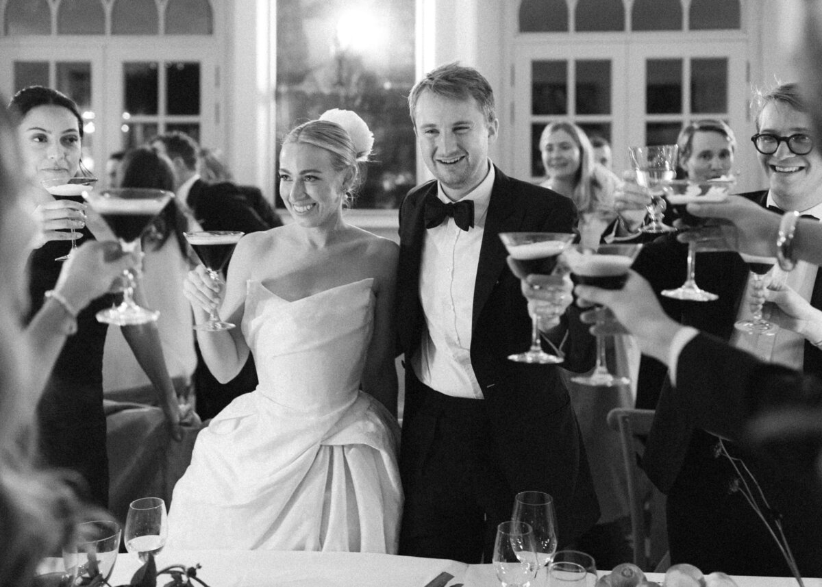 chloe-lowe-wedding-euridge-manor-cotswolds-speeches-expresso-martinis