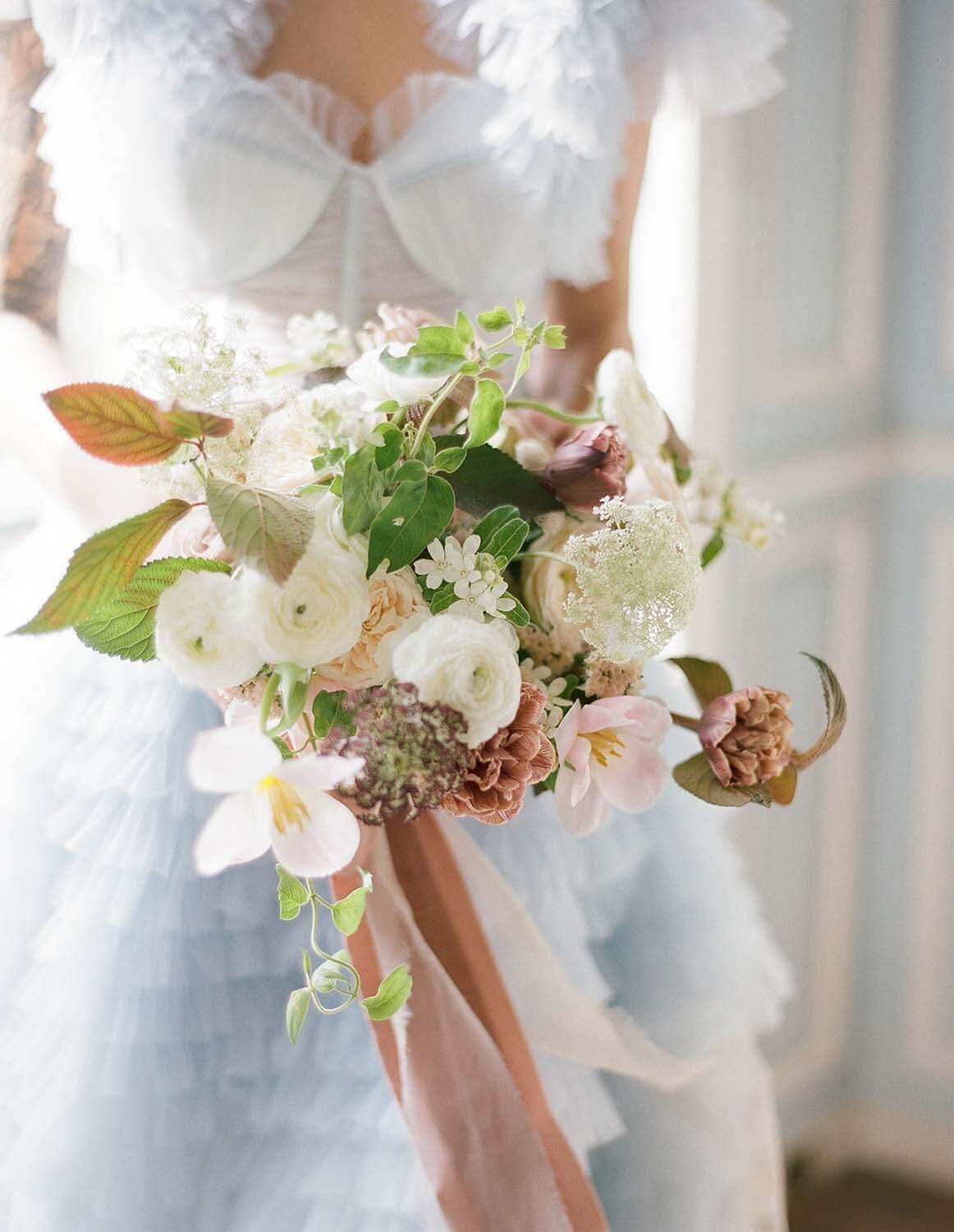 soft tones of fall bridal bouquet