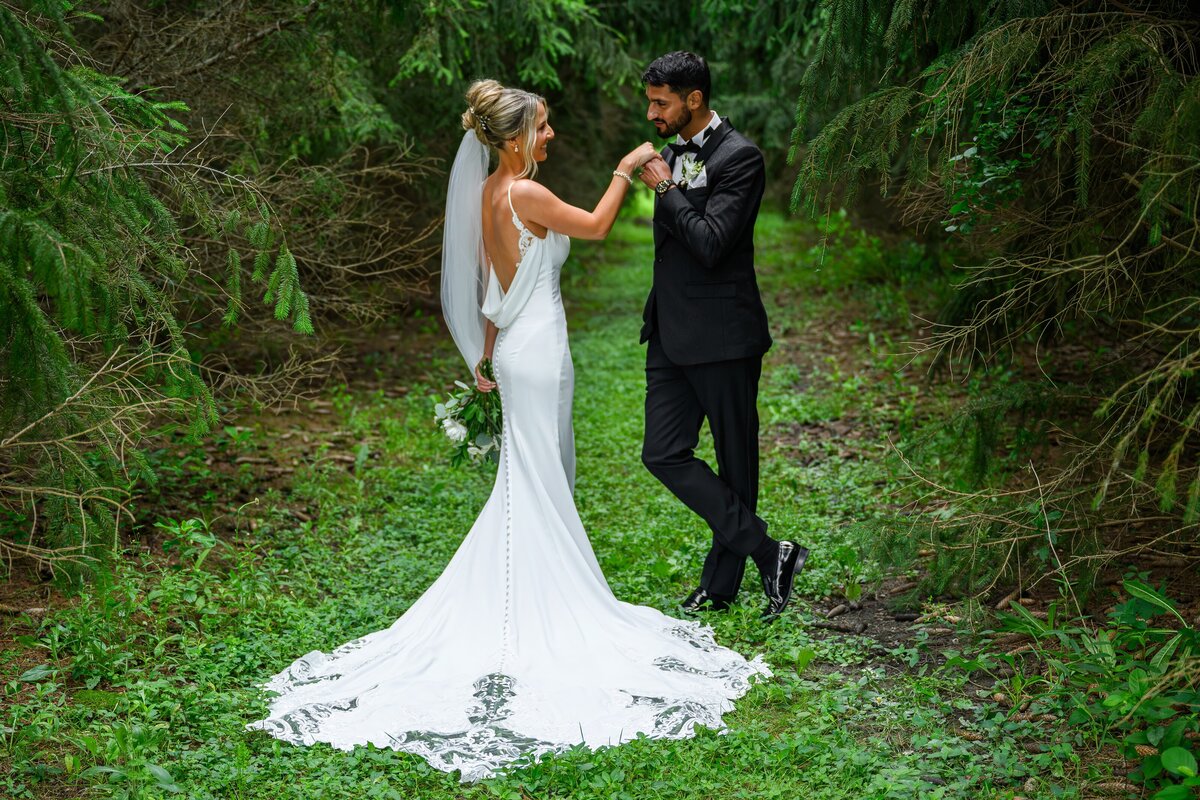 Wedding Photographer in London Ontario - One12 Photography3