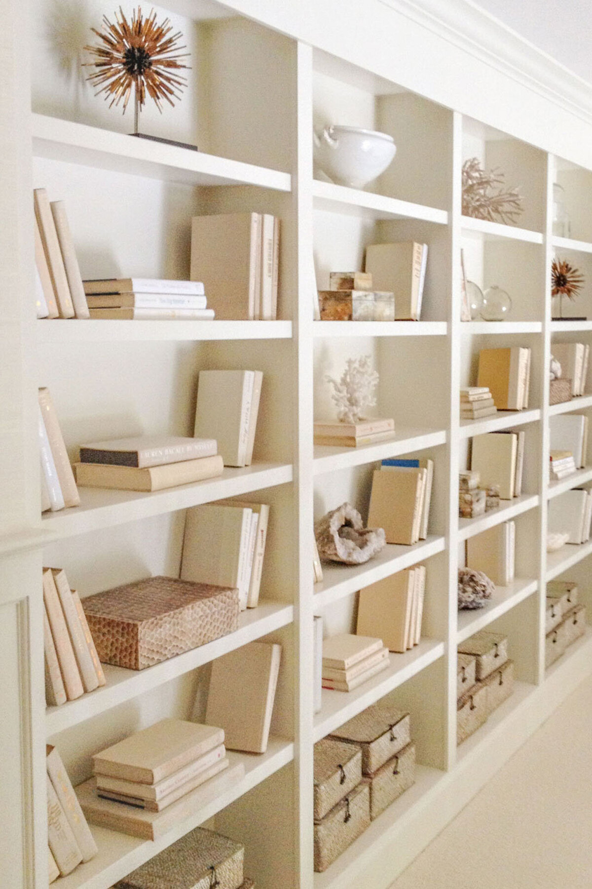 13-bookcase-neutral-palette-objects-styling