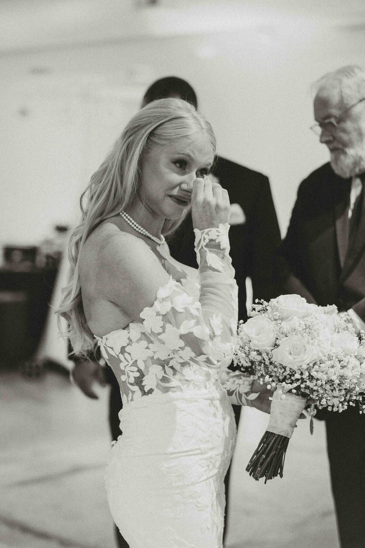LacyMasonWeddingSneaks-61