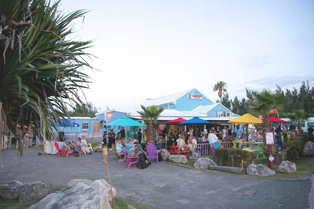Revolve-Bermuda-Raft-Up-Party-Dasfete-3