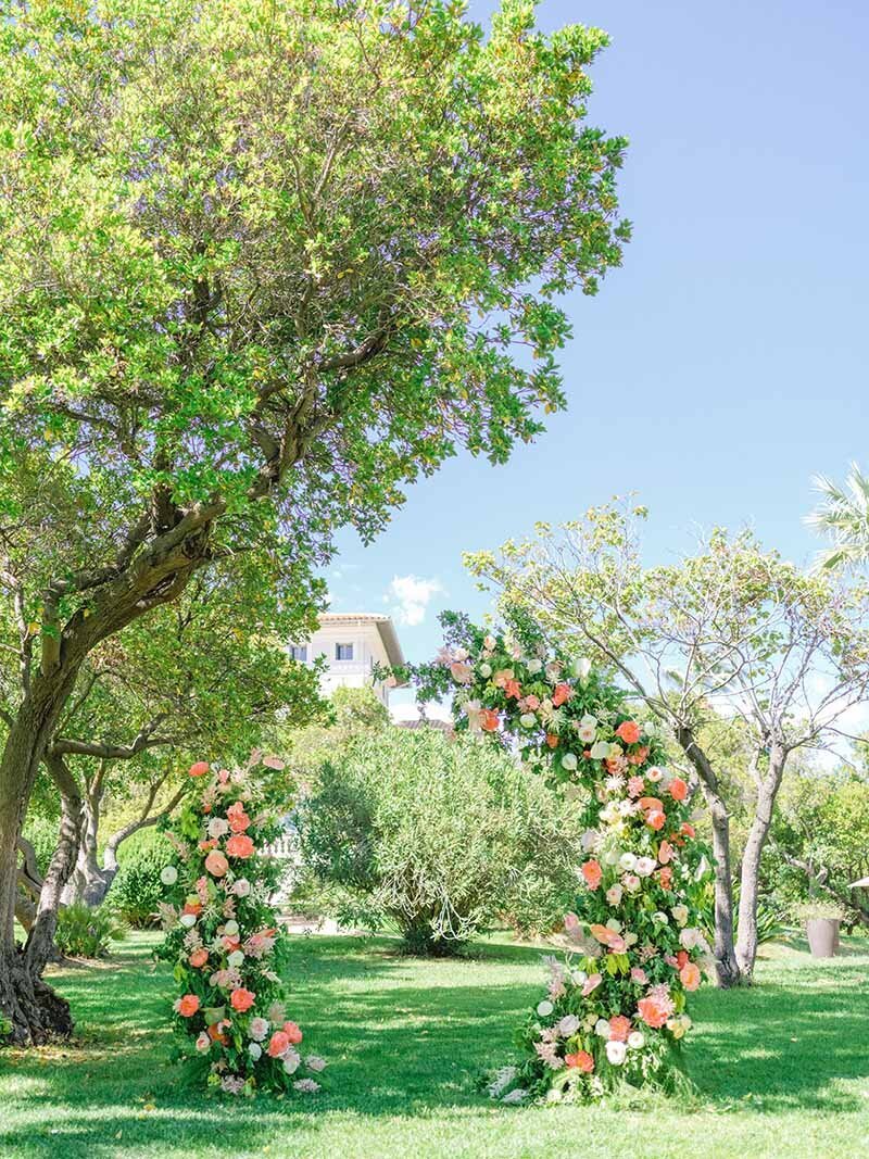 photographe-mariage-saint-tropez-wedding-arche-floral-linda-champenois