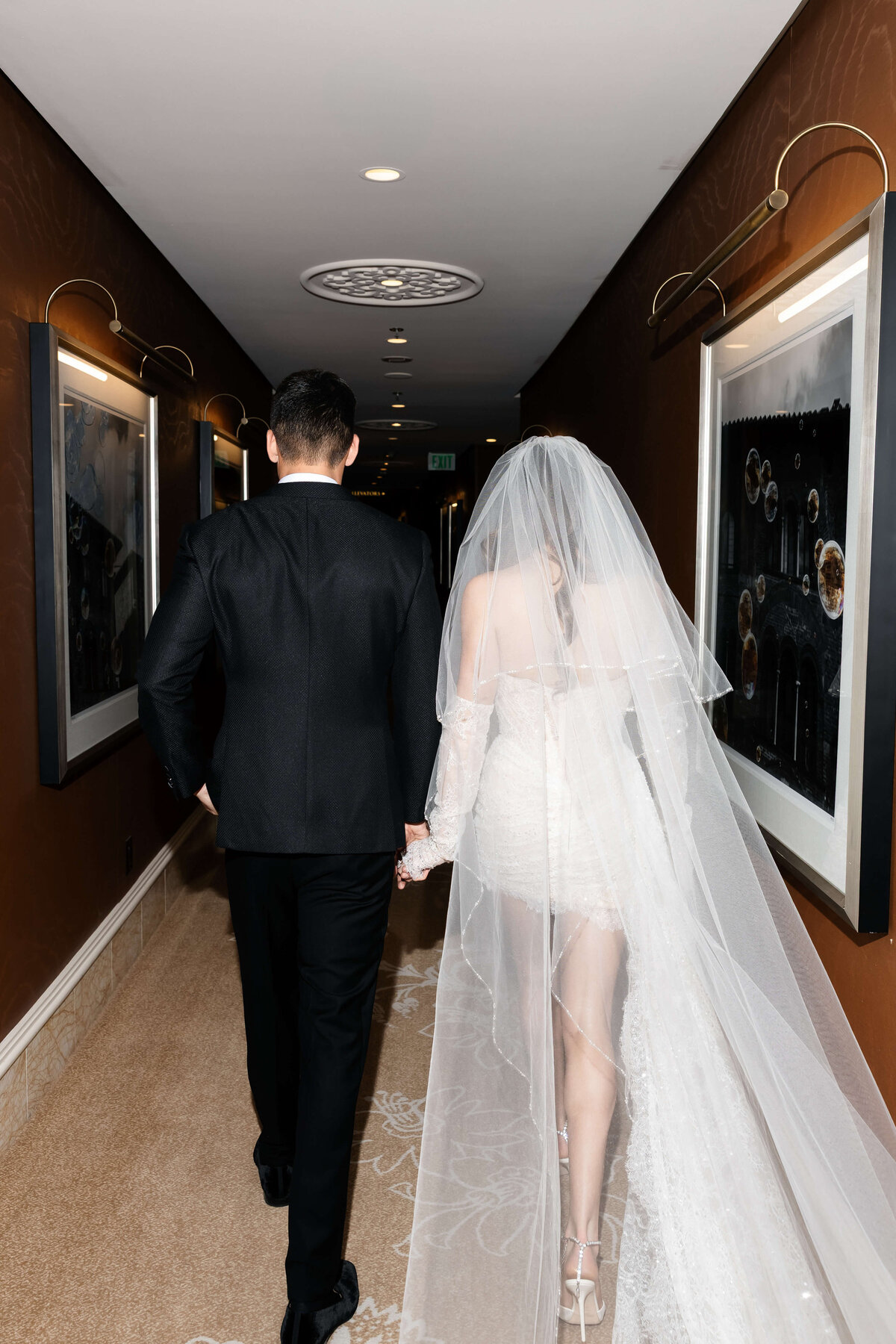 25riskyexposure_alexis-tyler_las-vegas-elopement-photography