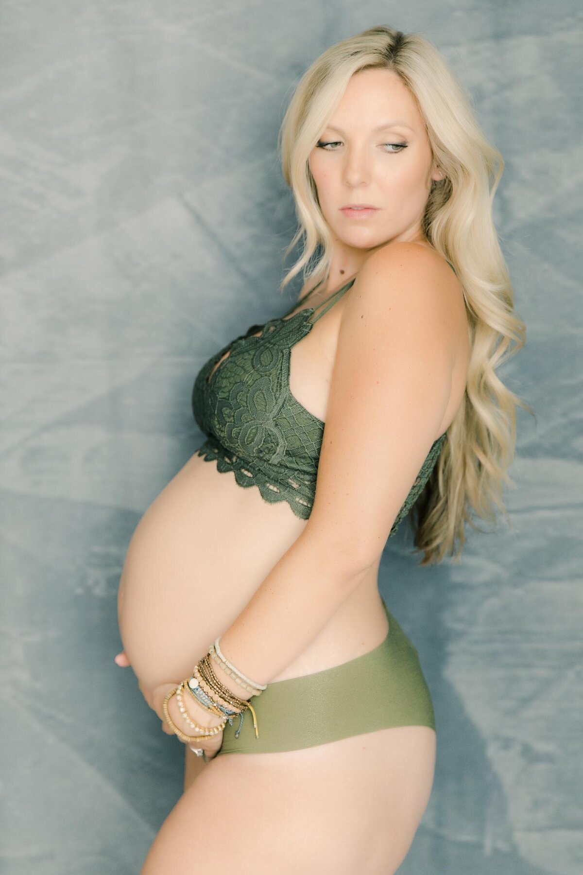 maternity boudoir, boudoir photography, boudoir photography near me, boudoir photographer, boudoir photo shoot, boudoir photos, boudoir shoot, boudoir photography Sacramento