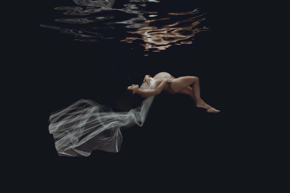 HOLLY-MCLEAN-PHOTOGRAPHY_INGRID-0703-comp edit
