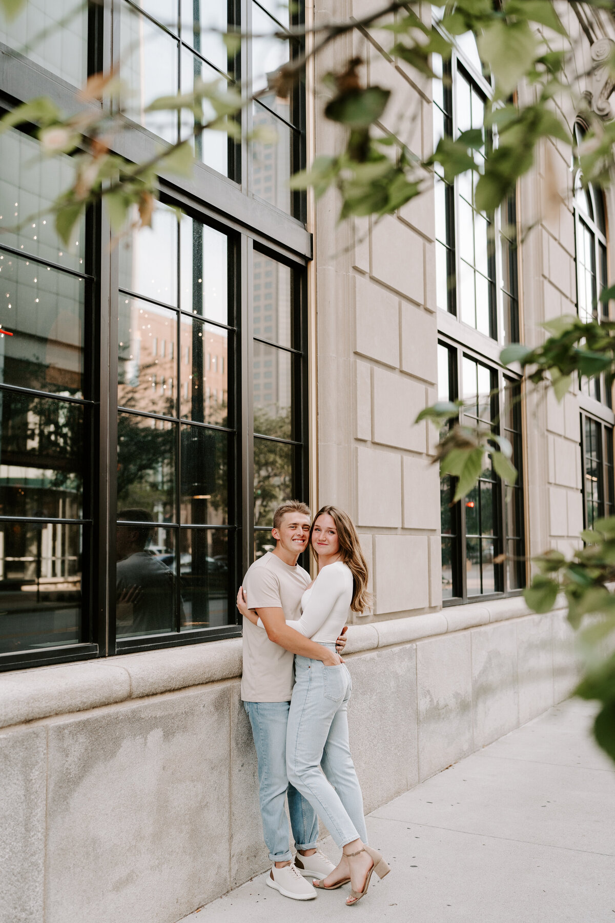 emma-lawson-downtown-des-moines-engagement-7