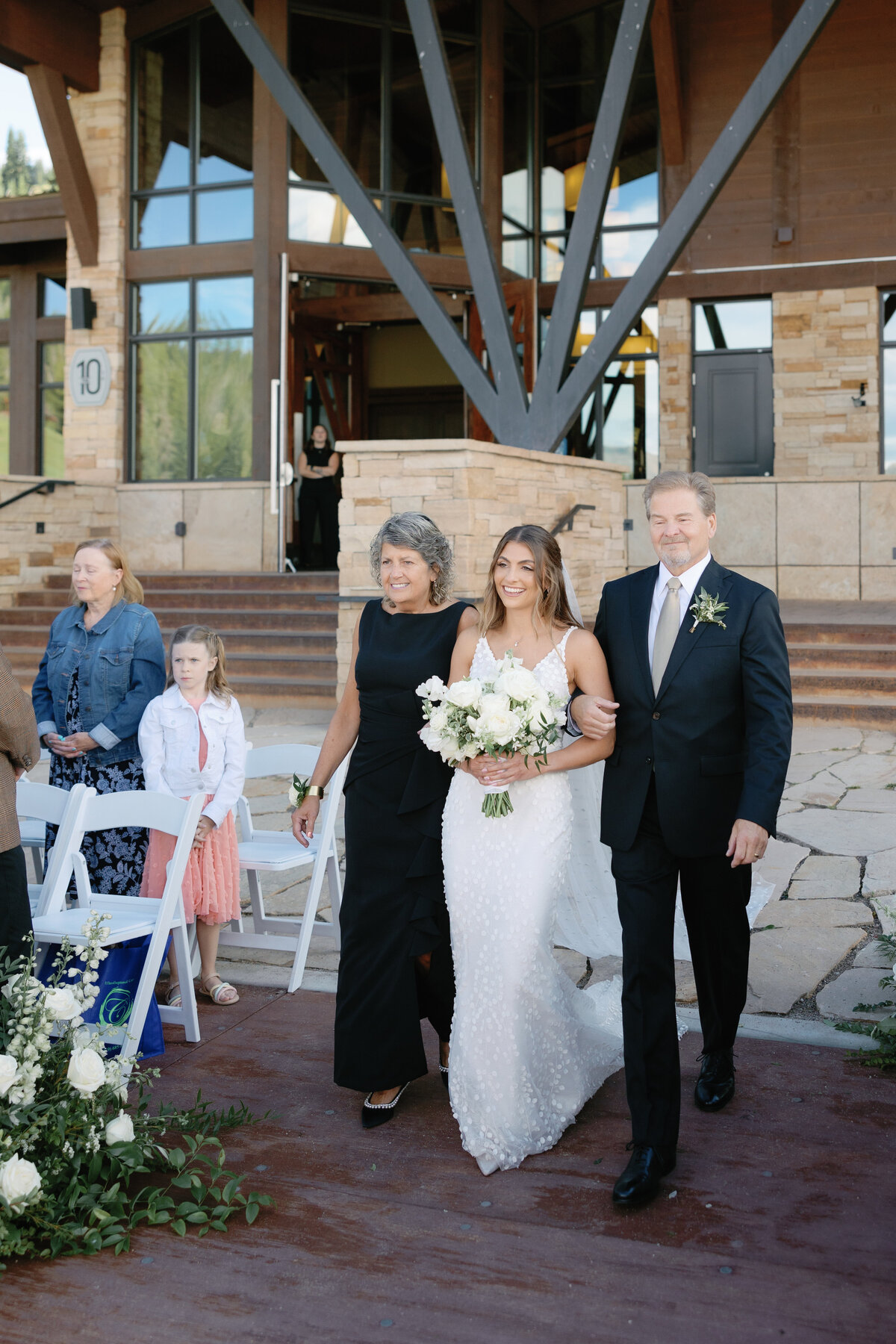 8.18-Maria-Andrew-the-10th-wedding-vail-300