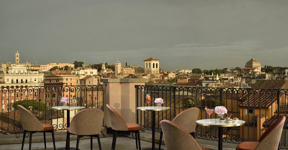 Waterstone - Hotel L'Orologio - Rome - Italy - Luxury Boutique Hotel - 01 Terrace pano