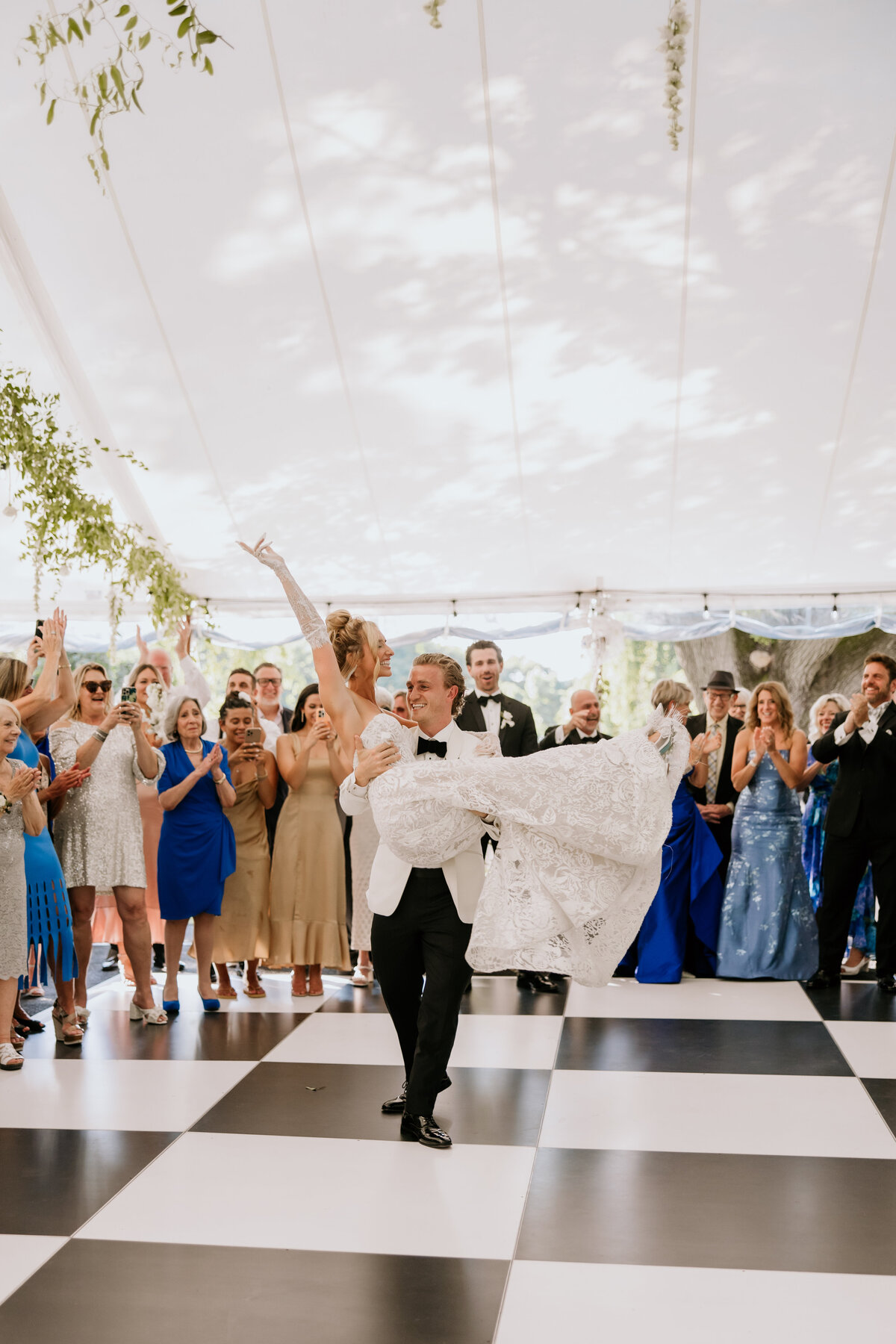 Michelle & Mike - Skylands Manor - Next Day 018