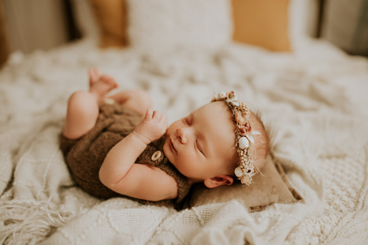 red-deer-central-alberta-newborn-maternity-photographer-54