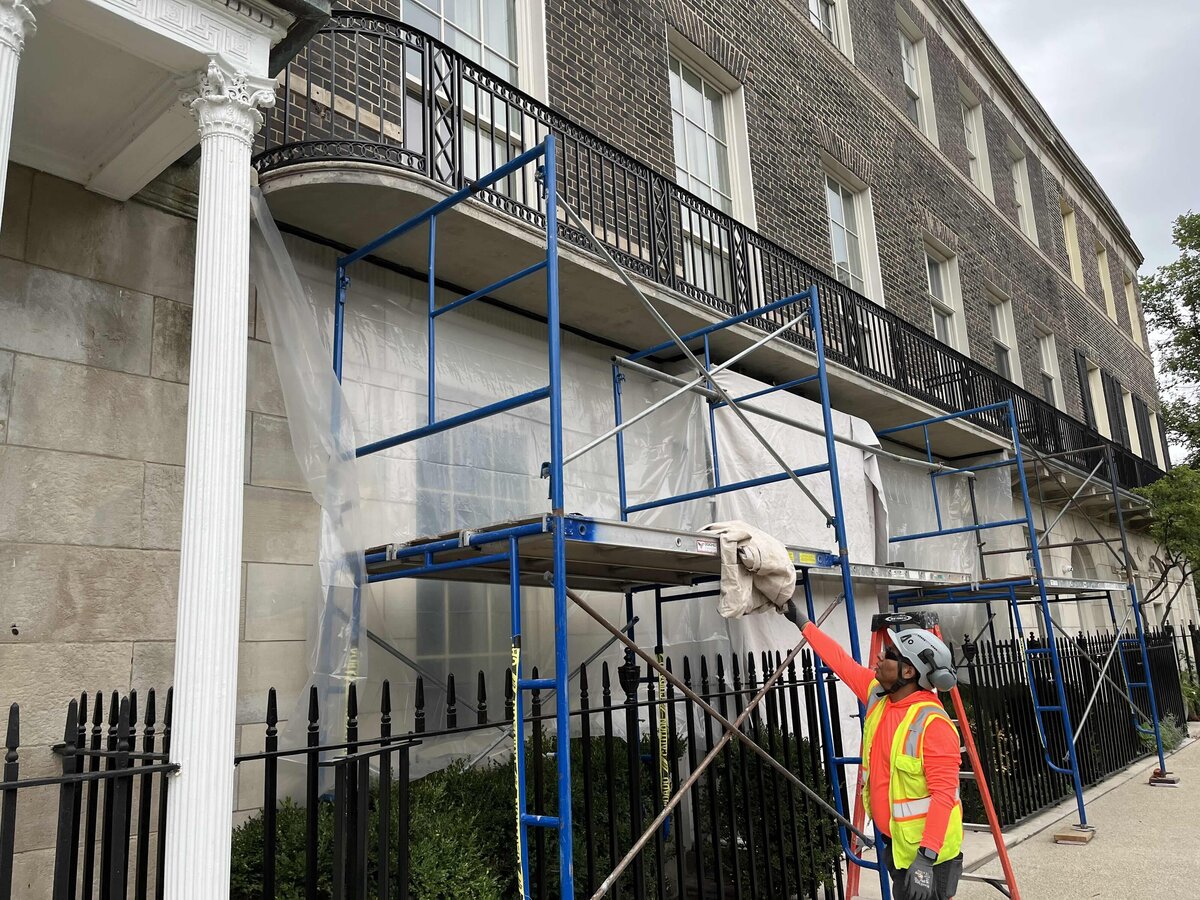 2704-north-lakeview-ave