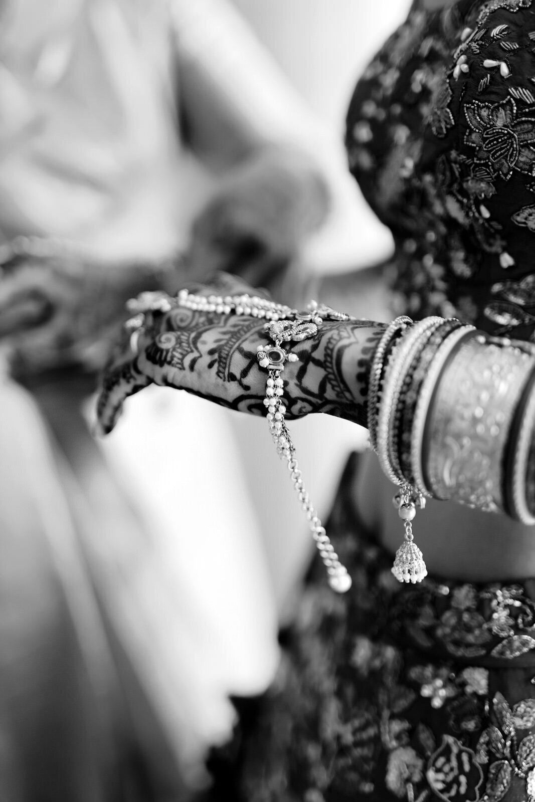 Bright Indian Wedding Photography at Pasea Hotel in LA 3