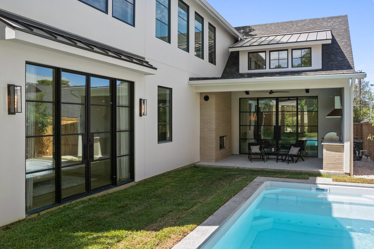 5505-woodrow-ave-exterior-7