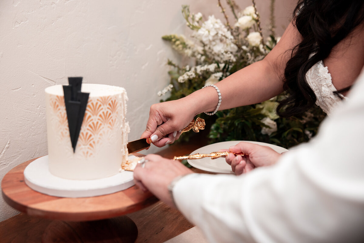 JeLauPhotographyDMoriasLuceroLaPlayaCarmelWedding3H5A6335