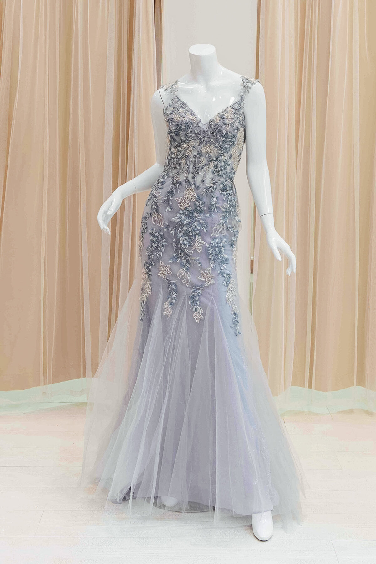Mireille-Applique-Evening-Gown-in-Grey (2)