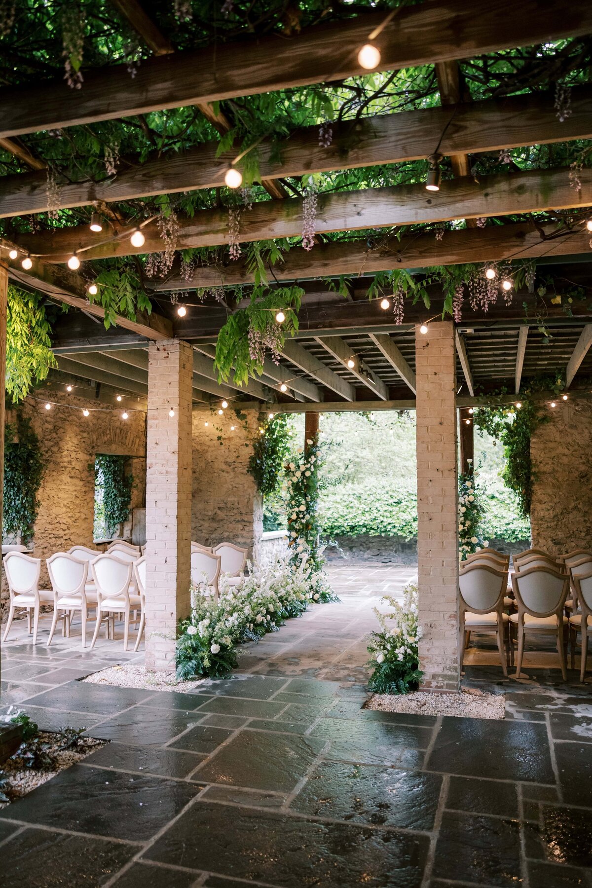 Danielle-Defayette-Photography-Goodstone-Inn-Wedding-VA-546