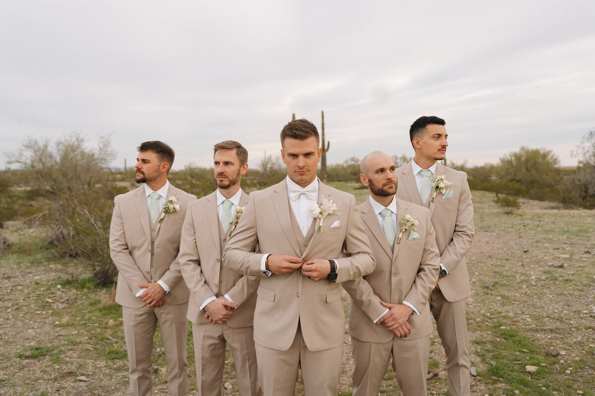 A man wearing men’s dress clothing and suit accessories