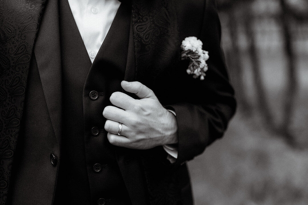 tethered-stories-kriztelle-halili-chicago-113wedding-photographer