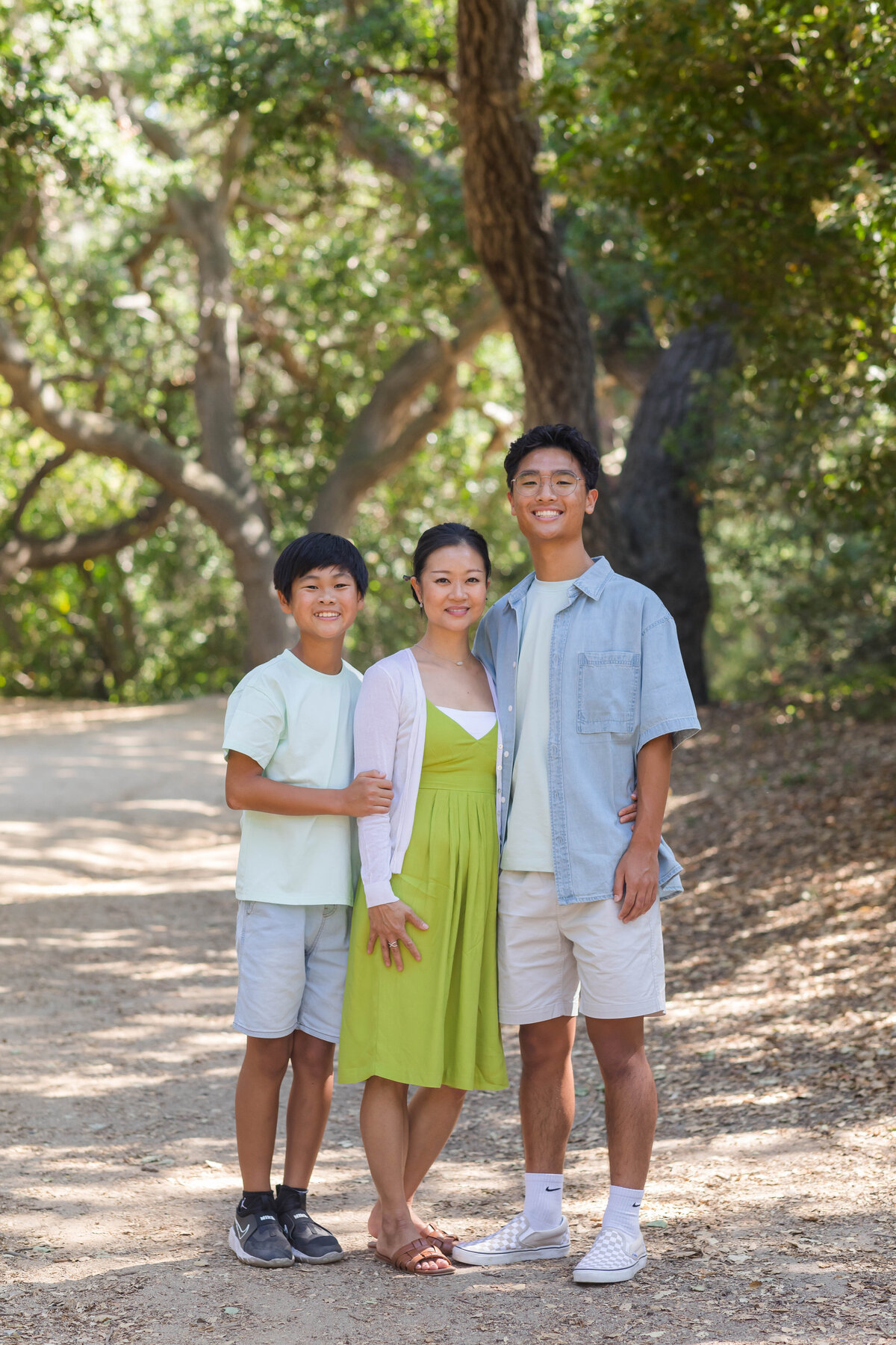 idyllic-oak-canyon-nature-center-family-portraits-10