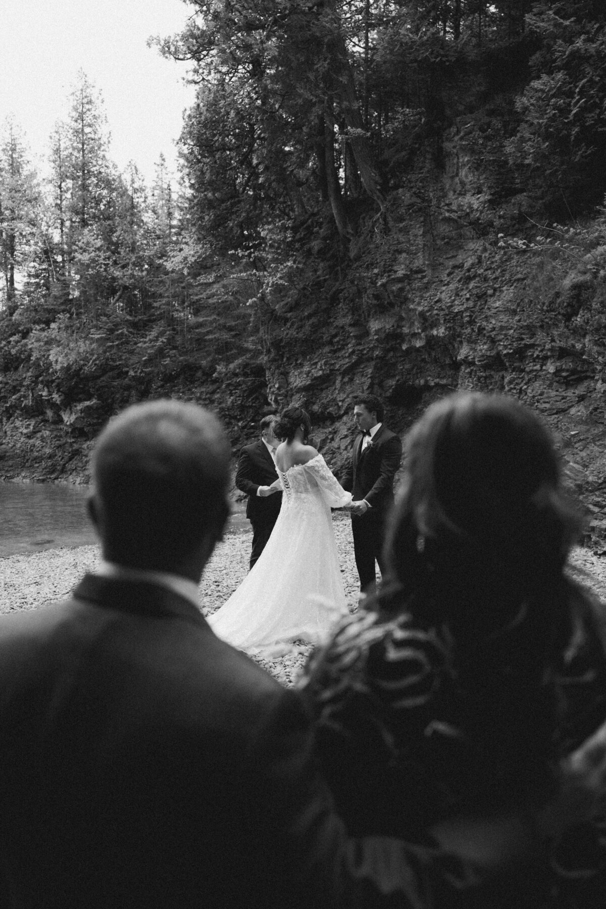 grand-rapids-wedding-photographerRachelKevin-54