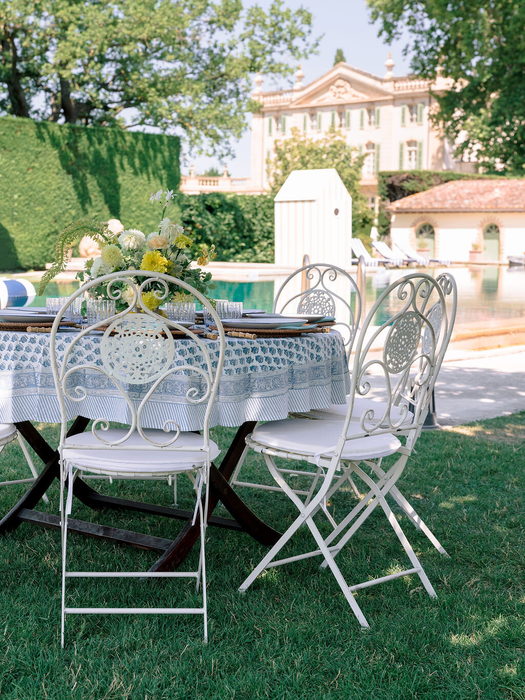 Chateau-de-Tourreau-wedding-florist-Floraison9