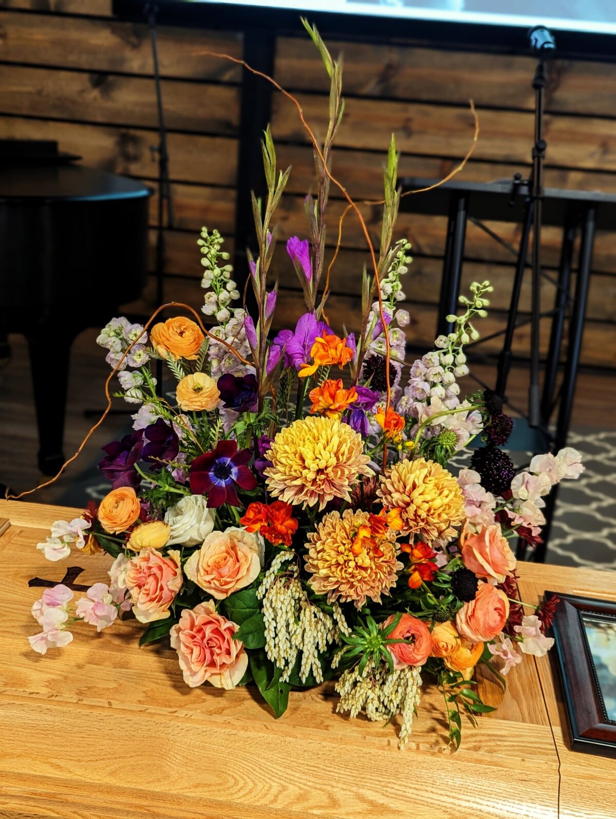 funeral and sympathy floral casket arrangement