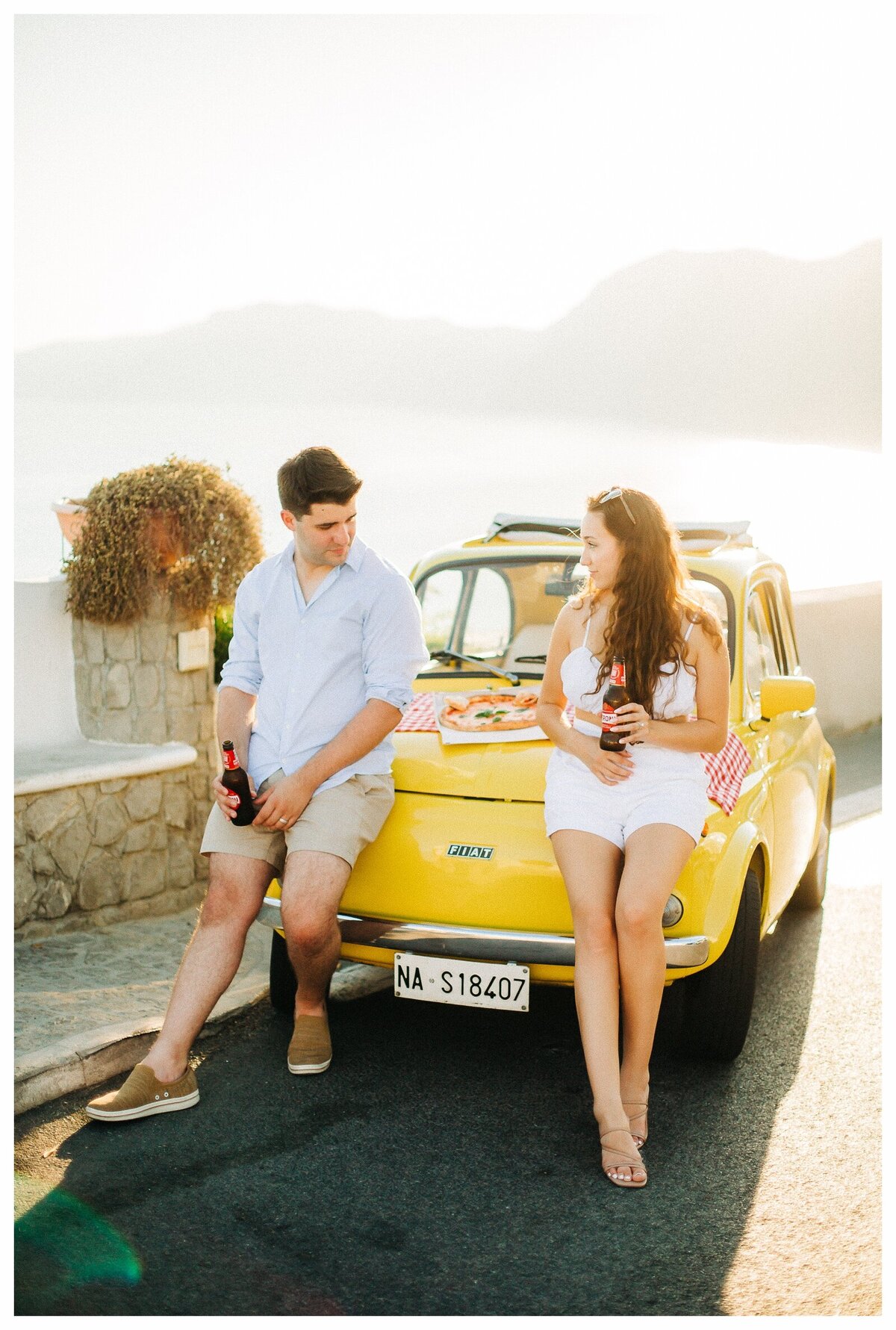 Positano-Amalfi-Coast-Vintage-Car-Vespa-Photographer-Couple_0151