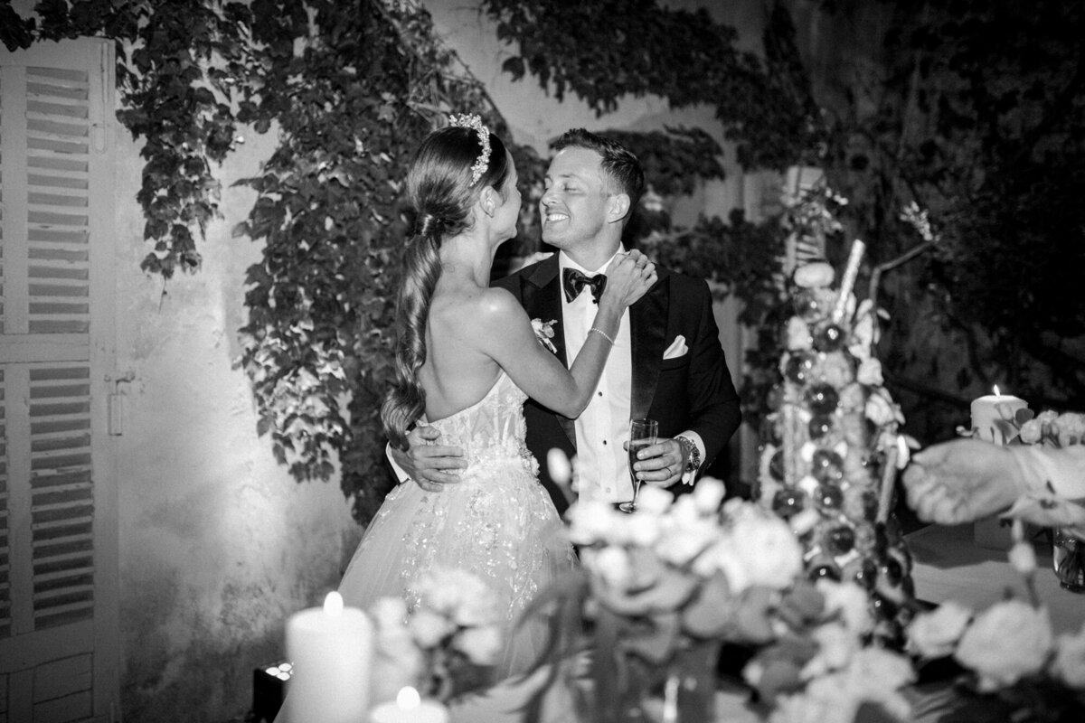 Maïlys Fortune Photography Husband Wife Wedding Weddings Photography France Switzerland Italy Timeless Dreamy Imagery Bilingual French English Destination Weddings Destination Wedding Provence French Riviera Paris Lake Como Tuscany141