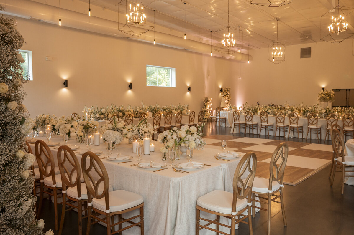 baby's breath reception at The Maxwell