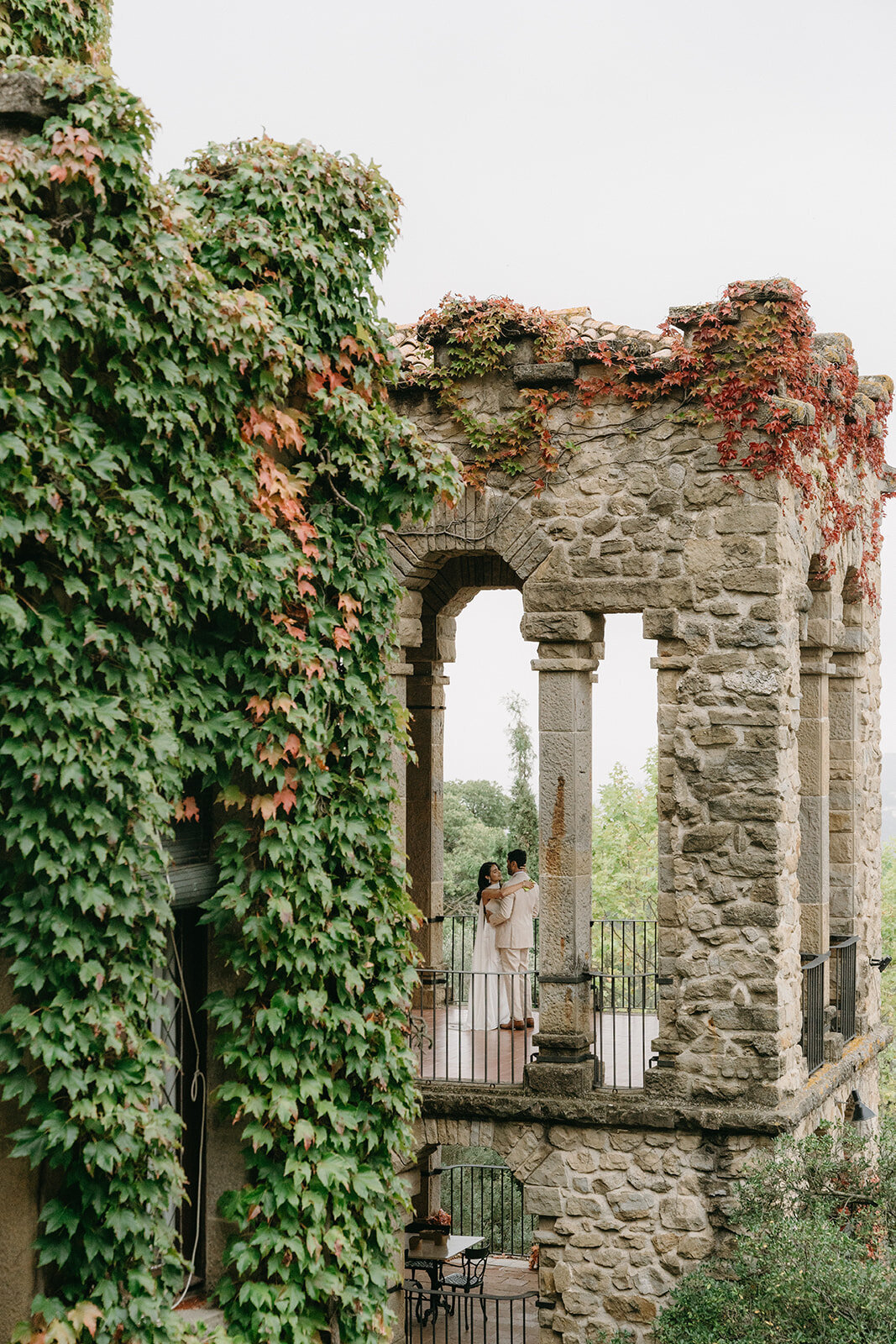 lisa-avesh-barcelona-la-baronia-wedding-358