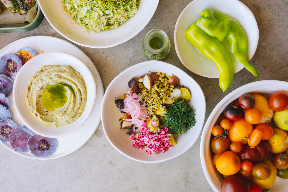 Herb-Infused Hummus- A Plant-Based Approach to Gut Health-0655