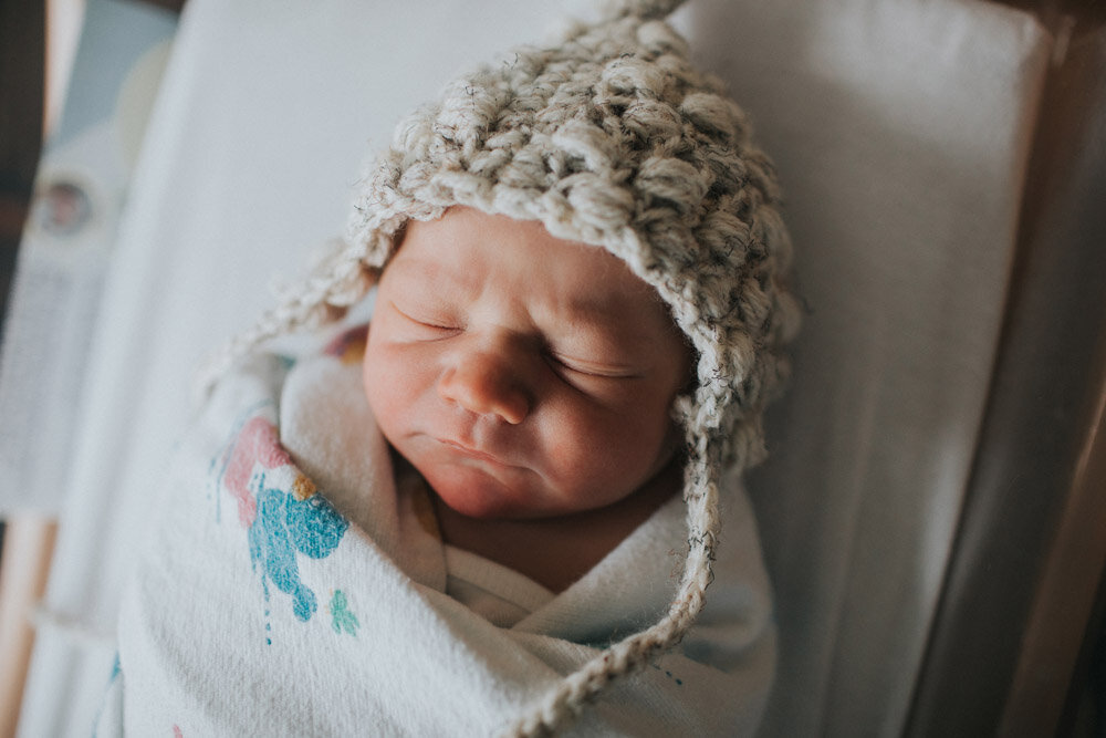 Columbus-Ohio-Newborn-Fresh48-Photographer028