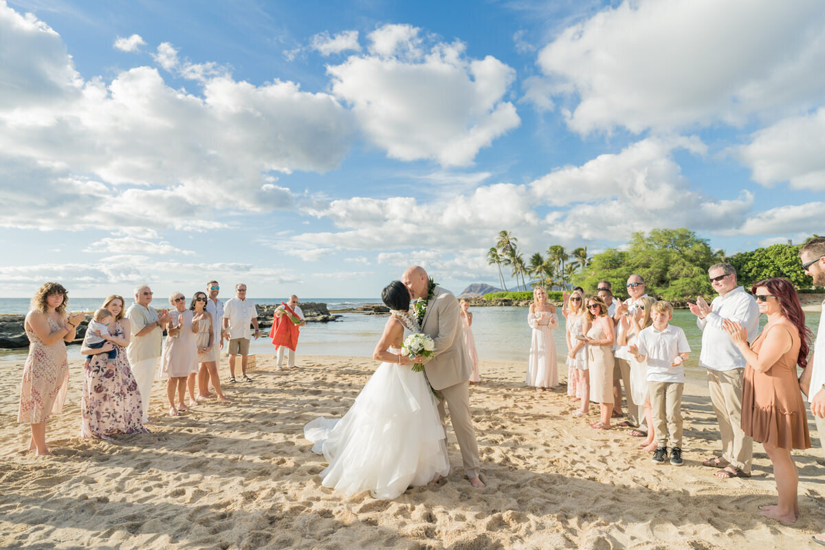 Oahu beach weddings-13