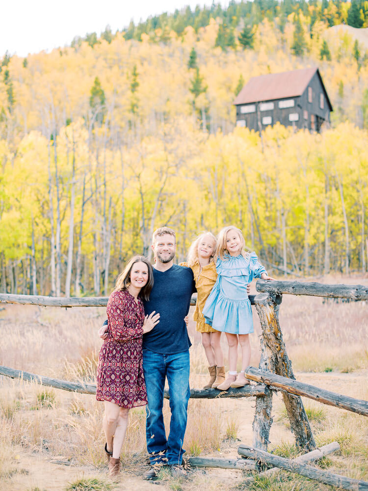 Colorado-Family-Photography-Breckenridge-Fall-Aspen-Tree-Family-Session19