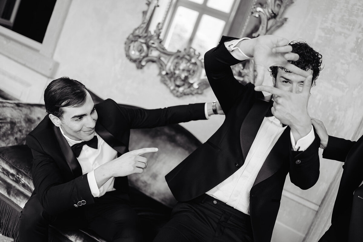 MorganeBallPhotography-StyledShoot-SparklingMoments-VilllaBalbiano-03-groom-94-2998