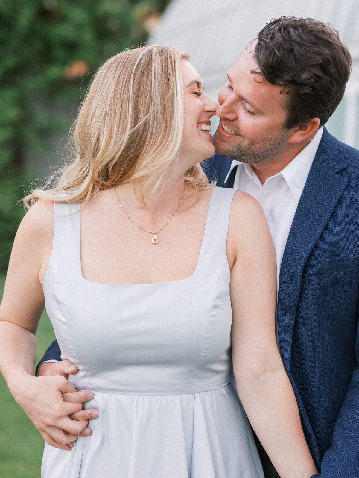 053124_Lauren-and-Shane-Schenley-Park-Engagement-annetroxelpittsburghweddingphotography-2526