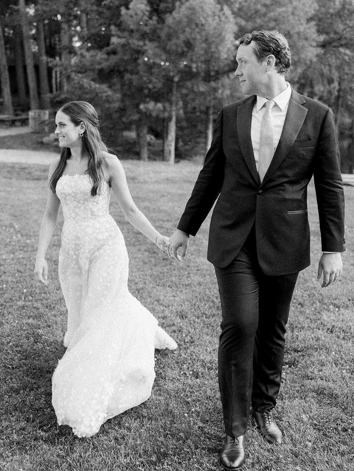 ali-danny-couple-portraits-preview-24