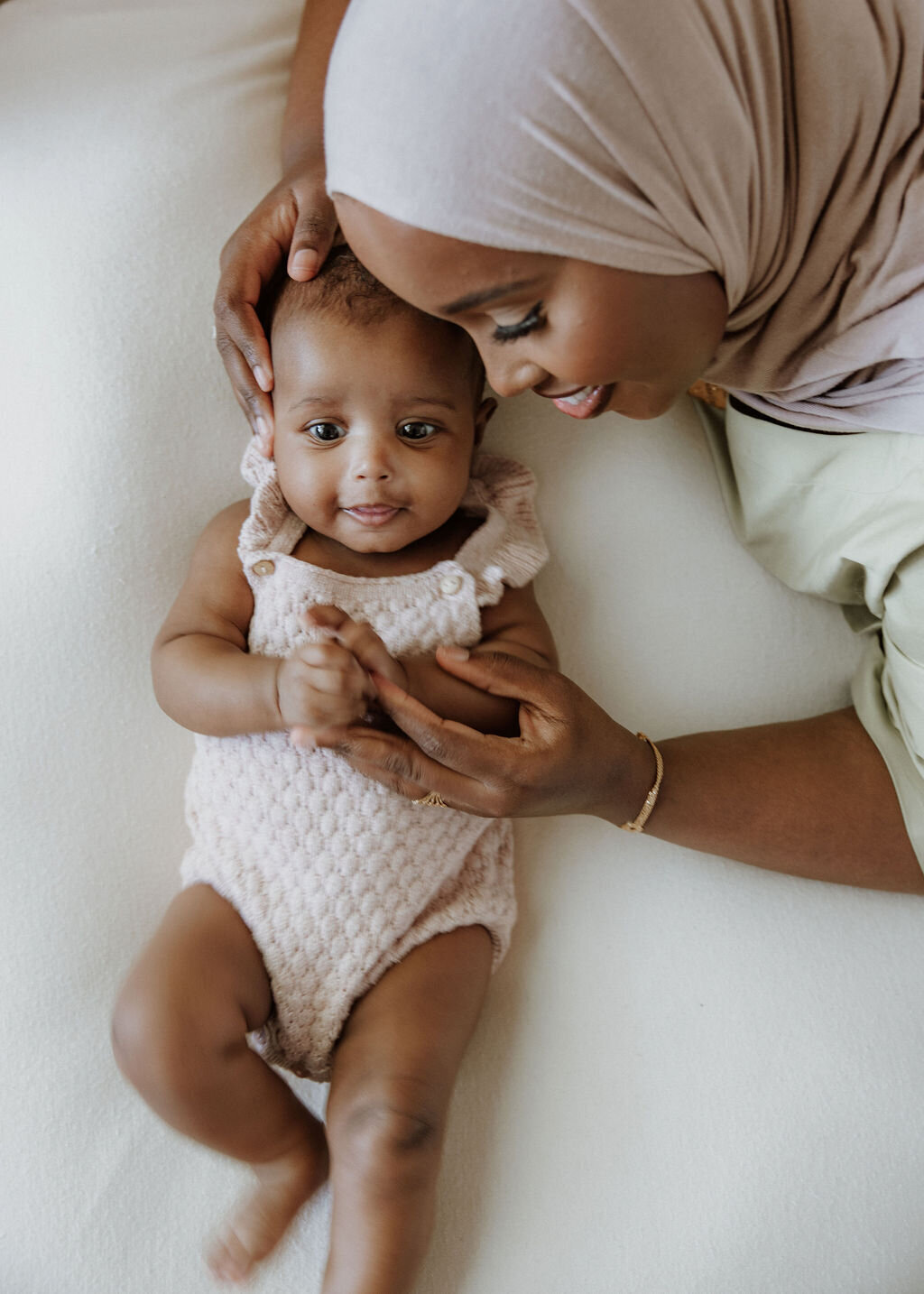 London-Surrey-In-Home-Newborn-Photographer-Hanna-Ali-229