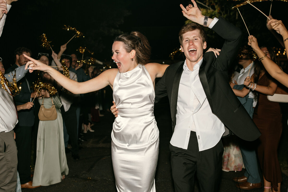 Abigail Anne Photography Storytelling Wedding Photographer in Colorado and Chicago — Wedding Photo 137