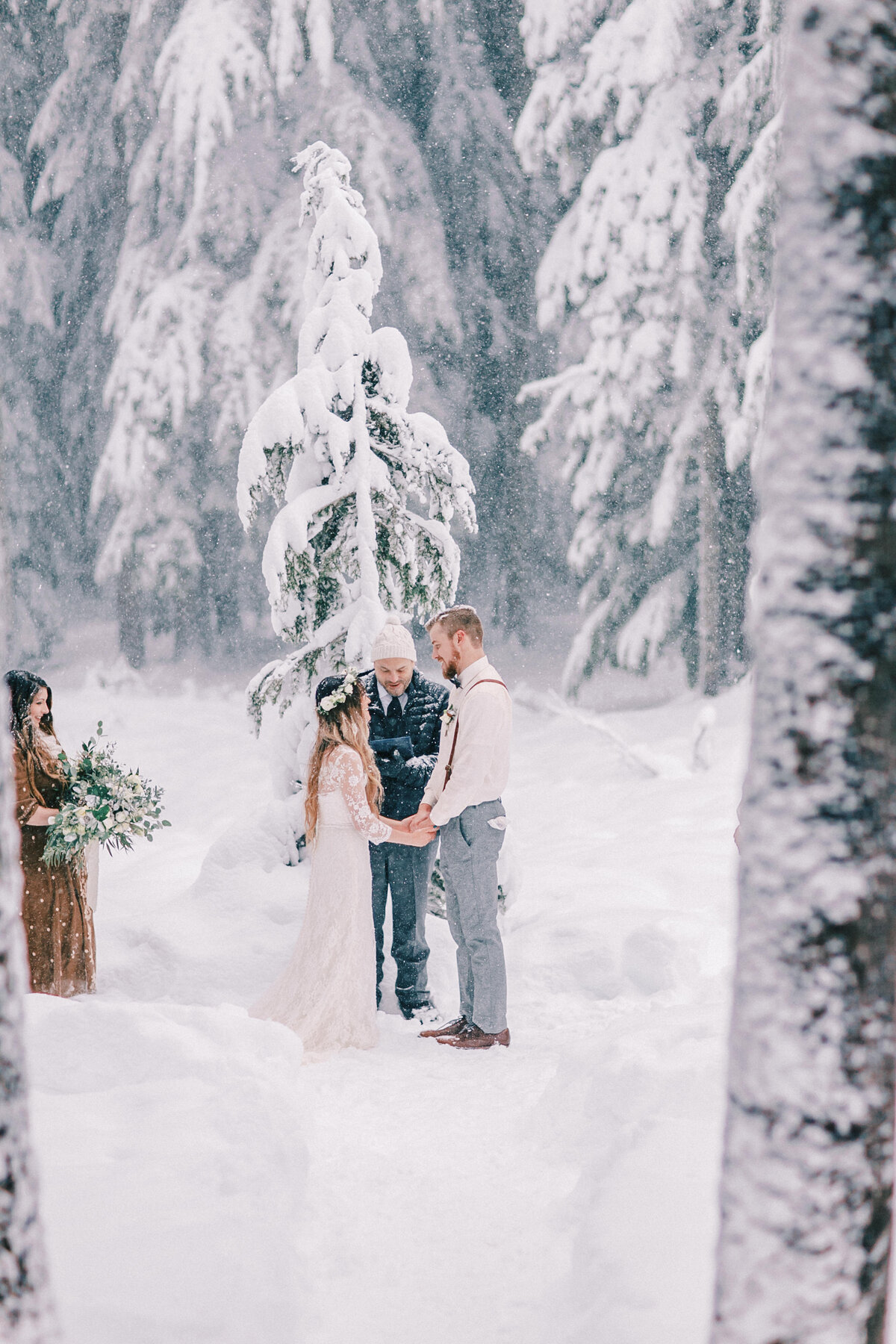 Winter Mount Hood Wedding, Rachel Howerton Photography (26)